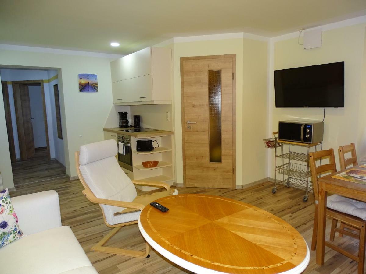 Ferienwohnung Altstadt โลเบา ภายนอก รูปภาพ