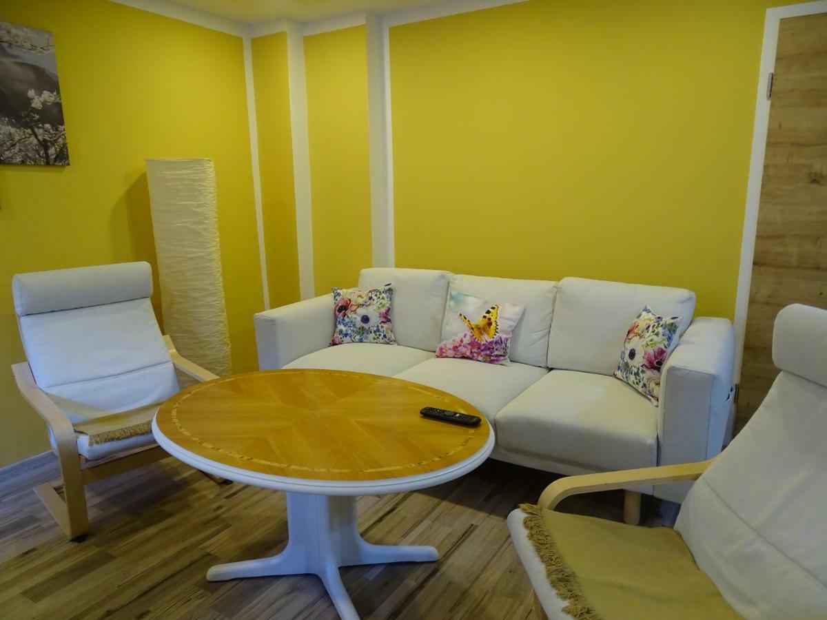Ferienwohnung Altstadt โลเบา ภายนอก รูปภาพ